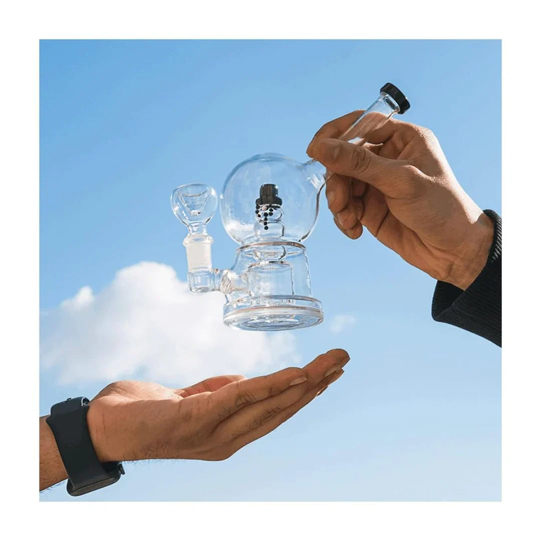 Hemper Snow Globe Bong 7"